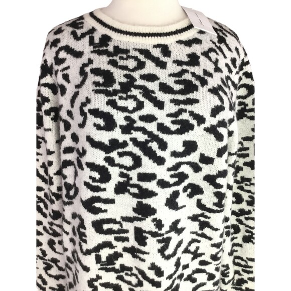 Lovers + Friends Closing In Sweater Dress in Snow Leopard Size L Revolve $168 - Picture 7 of 16